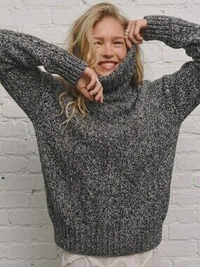 COPY - VINTAGE Cable knit heather grey turtleneck sweater medium @M